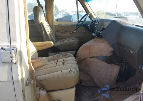 1986 GMC Rally Wagon G3500 z USA, uszkodzony, nr VIN 2G0GG35J3G4522841